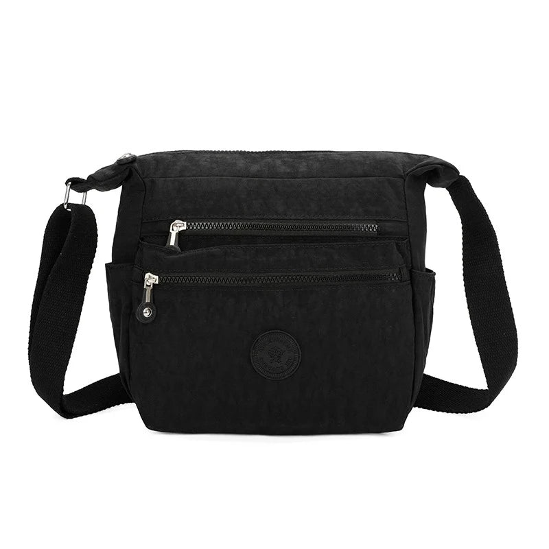Medium Light weight crossbody bag - Black